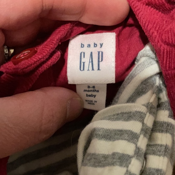 Baby gap girl Corduroy burgundy dress with long sleeve onesie - Picture 3 of 3